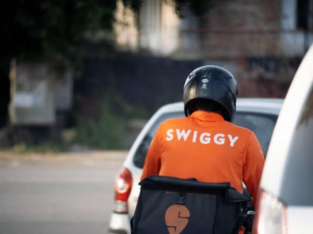 FSSAI cracks down on Swiggy Instamart; issues 9 notices following consumer complaints