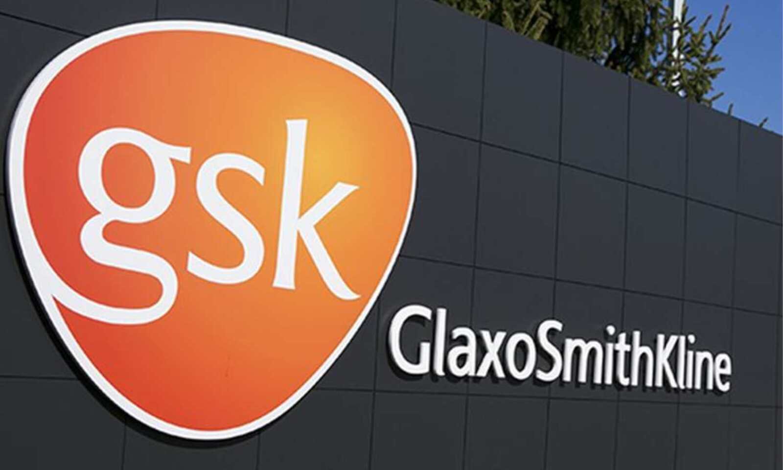 GSK sells $1 bln discounted stake in spin-off Haleon