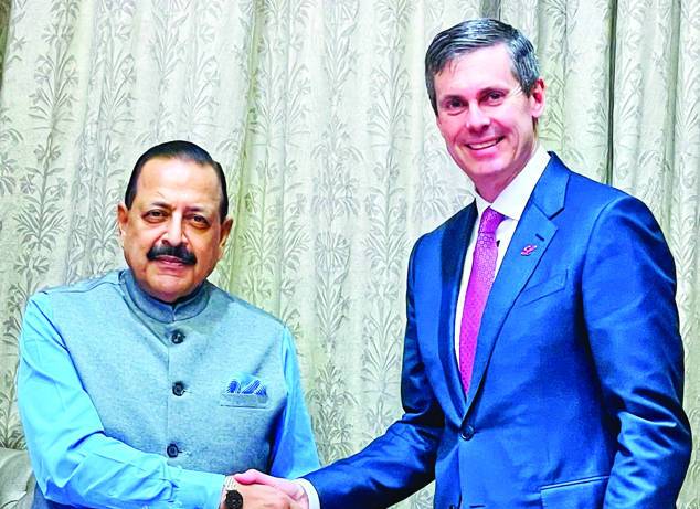 Eli Lilly Global CEO Meets Dr Jitendra; Discusses Insulin, NCD Drugs Collaboration