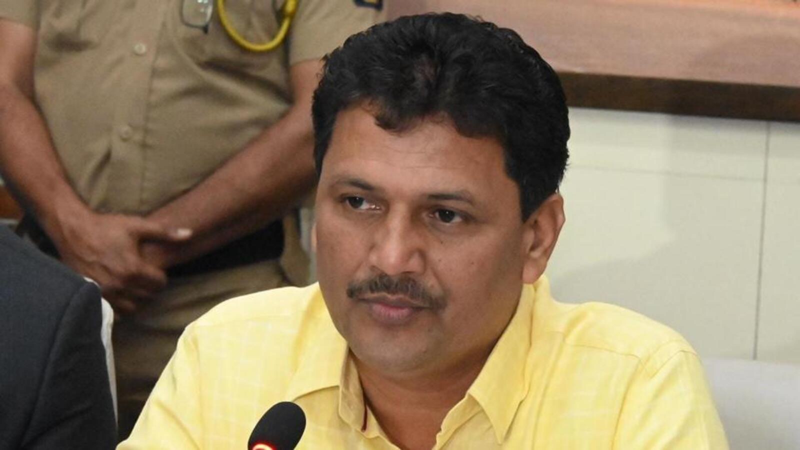 Maharashtra govt to provide free cancer vaccine for girls, takes precautions against bird flu